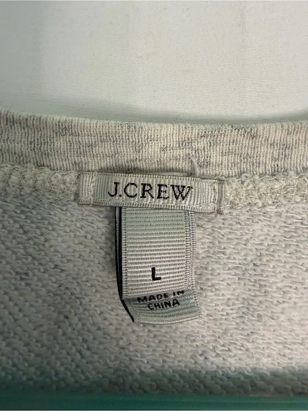 J. Crew Gray V-Neck Sweatshirt with Gray and Gold Arrows Size Large